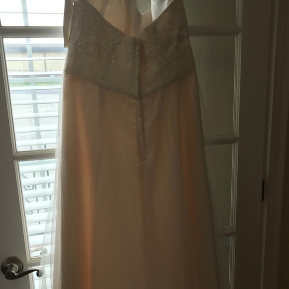 Beautiful Summer Wedding Dress! Size 16W. - Picture 4 of 13